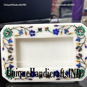 Cornice portafoto in marmo bianco con intarsi floreali in lapislazzuli - Decorazione per la casa fatta a mano