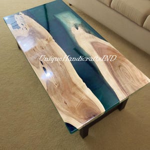 Esstisch, Tisch Grün Epoxy, Esstisch, Rustikaler Tisch, Handgefertigte Möbel, Wohnkultur, Neues Zuhause, Küchentisch aus Holz