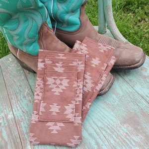 Cartera-teléfono con forma de bota marrón Western