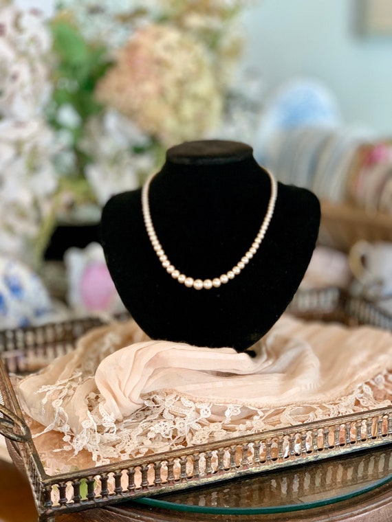 Re Strung Girls Pearls - Vintage Graduated Pearls… - image 1