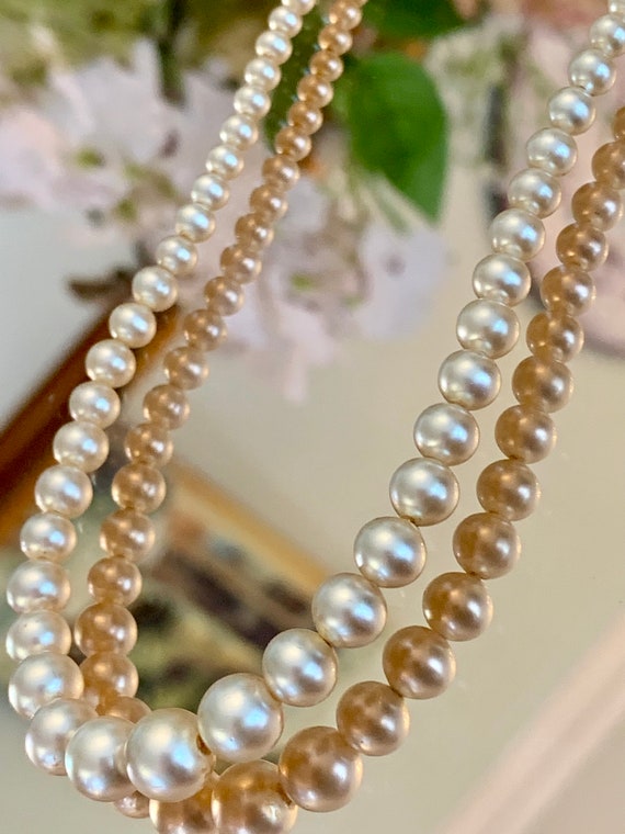 Re Strung Girls Pearls - Vintage Graduated Pearls… - image 6