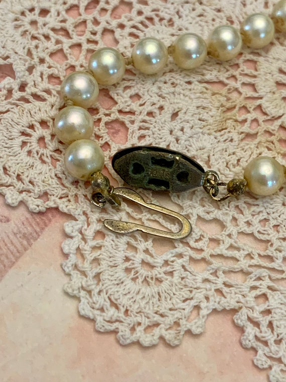 Vintage pearl necklace with shop silver clasp