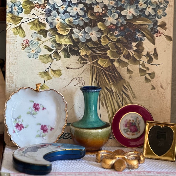 Bulk Lot of Vintage Collectables - Italian Vase -Gold toned Miniature frame-Gold Edged China Dish - Fragonard small Plate-French Symbol