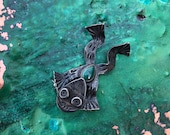 Vintage Native American Sterling Turquoise Frog Pin 689