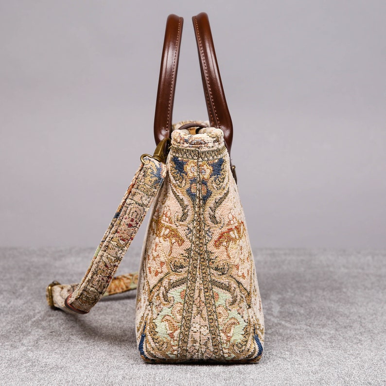 Personalized Victorian Carpet Bag Vintage Leather Handmade Everyday Compact Tote Bridesmaid Gift for Her Golden Age Beige Color