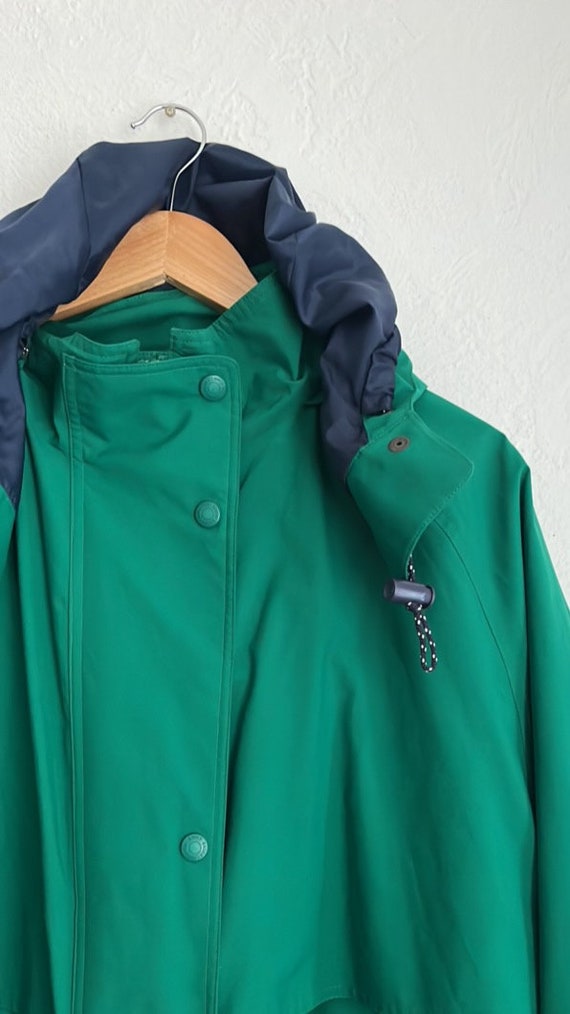 Vintage Eddie Bauer black label Green goretex jack