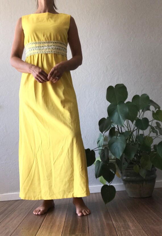 Vintage handmade yellow dress size 6