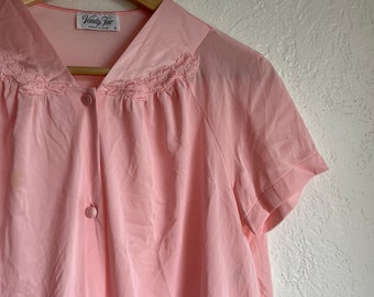 Vintage Vanity Fair deadstock pink satin night shirt size small