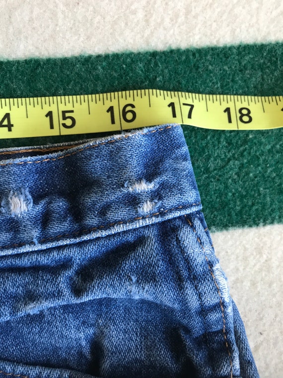 Vintage Wrangler denim jeans 34x35 actual size - image 5