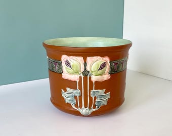 Jardinera extragrande de mayólica Art Nouveau. Maceta exterior Jugendstil Art Déco. Joya de maceta en perfecto estado.