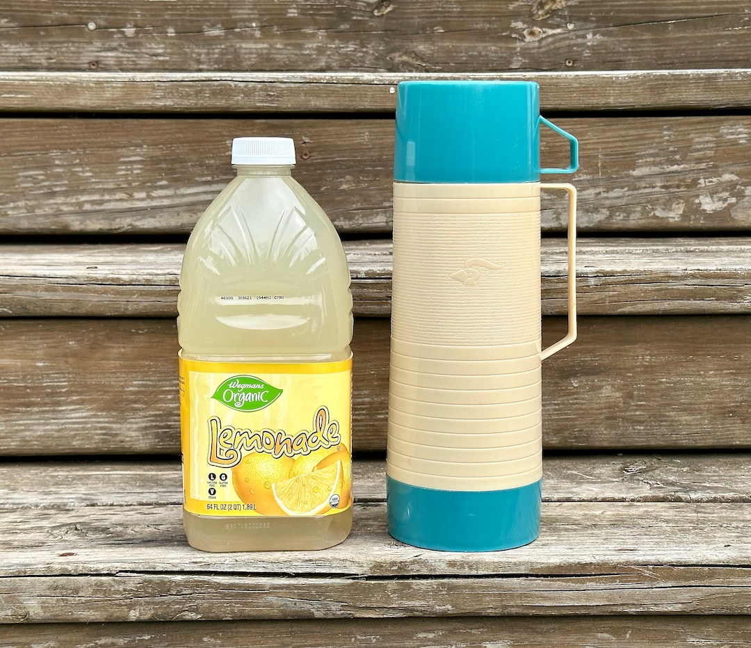 Vintage Aladdin Turquoise & Tan Dura-clad Thermos Vacuum Bottle 32