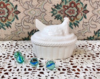 Vintage Hen on Nest White Ceramic Covered Trinket Dish Japan Hen on Nesting Basket Dish French Country Décor Easter Décor Collectible Hens