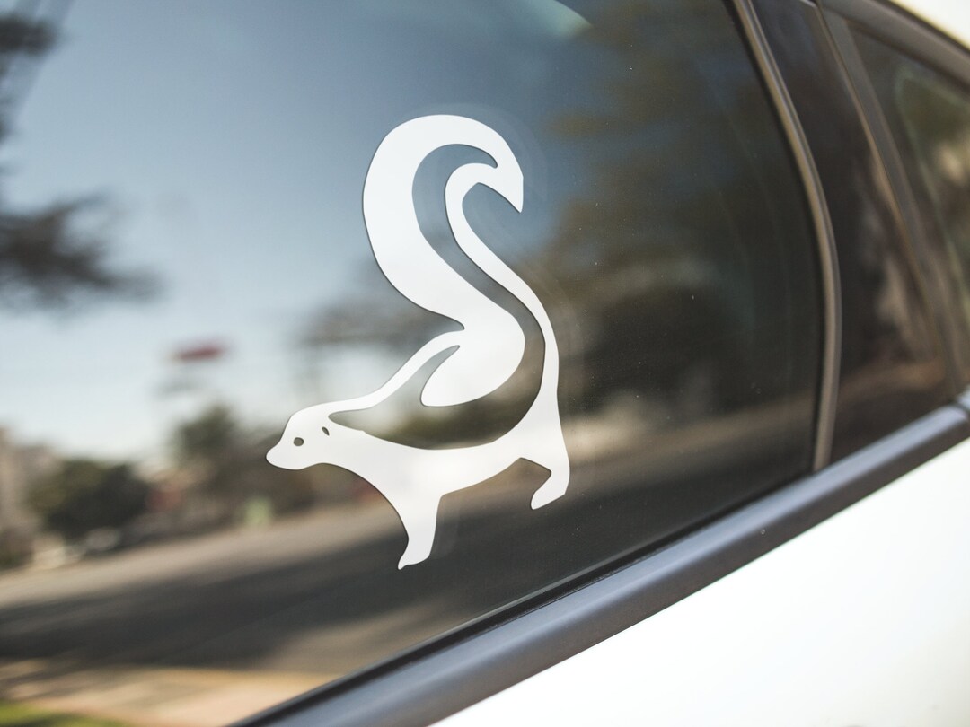 Skunk Decal Sticker / Skunk Animal / Weed Sticker Decal / Marijuana