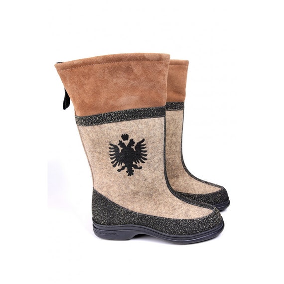 wool boots