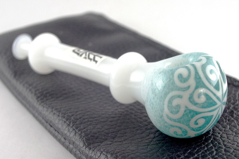 Linework Over Frit on White Glass Maria Spoon Pipe