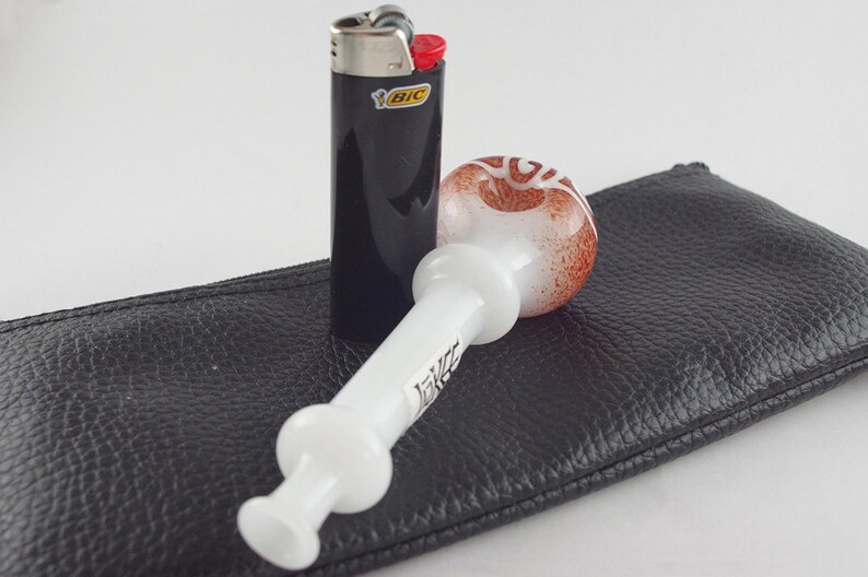 Linework Over Frit on White Glass Maria Spoon Pipe