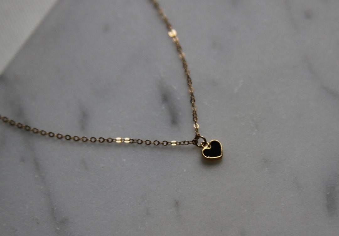 ネックレス・ペンダント Baby Heart Black Necklace Little Black Heart Necklace - Etsy