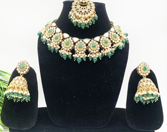 Collana Kundan con orecchini e Maang Tikka-Gioielli da sposa indiani-Tradizionale verde Kundan Collana Set-Set di gioielli da sposa