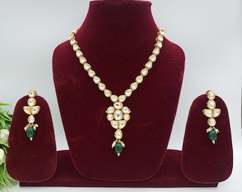 Kundan Pendant Set-Indian Traditional Festive Jewelry-Wedding functions Jewelry-India Classic Jewellery-Emerald Green Pendant Set