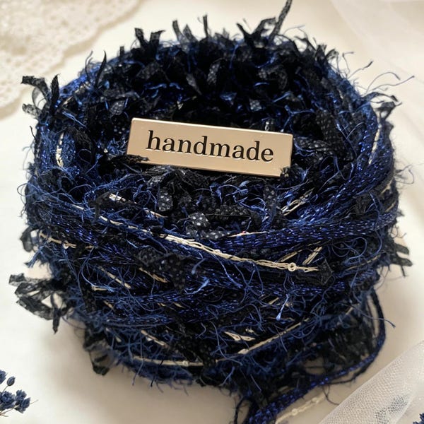 Fio Midnight Glow Art Yarn Chunky Dark Lace Navy para Crochê e Tricô Feito à Mão (100g)