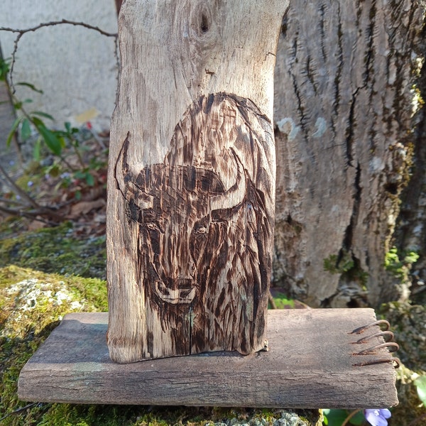 Objet de décoration pyrogravure sur bois