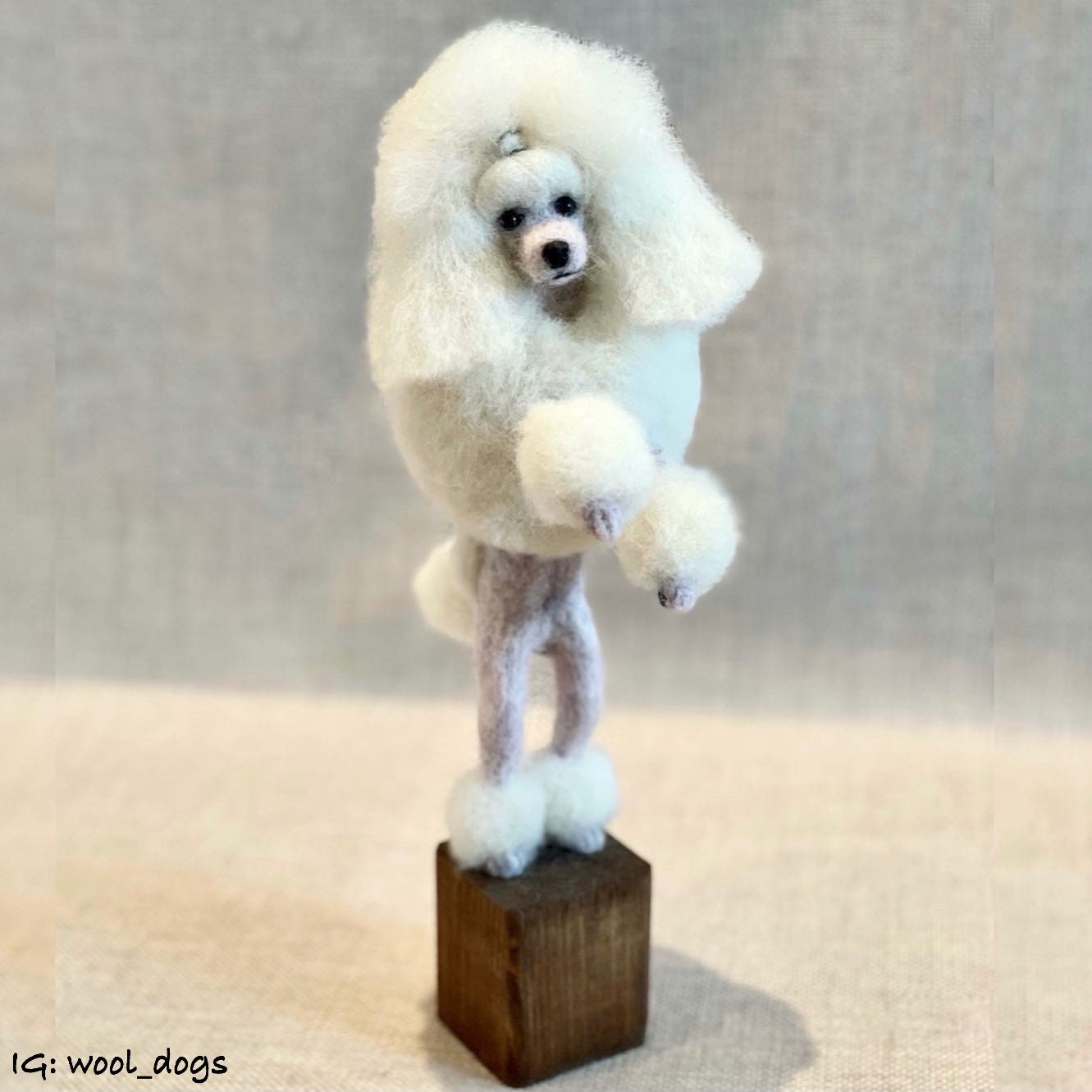 Poodle stand hotsell