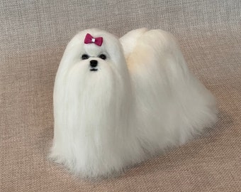 Needle felted maltese sculpture. 13 cm/5.1 inches