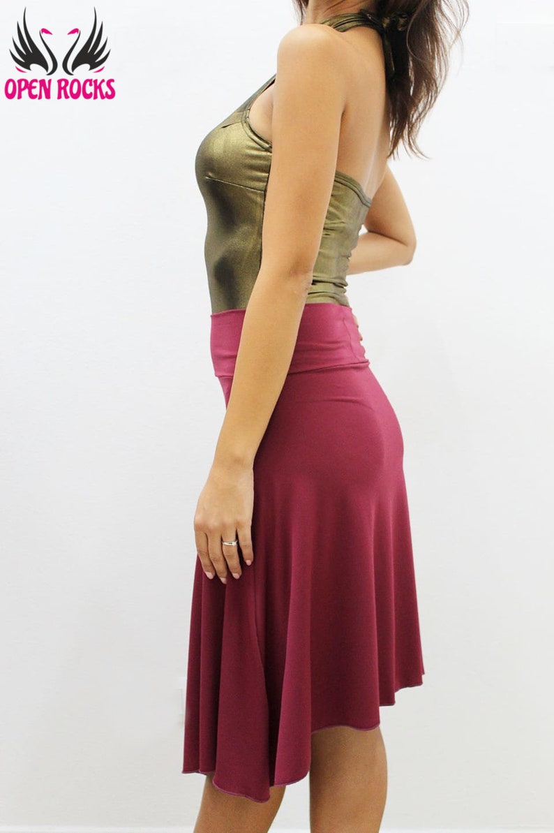 Asymmetrical skirt for the Argentine tango flared and soft plum with front split Plum red skirt with long front toe