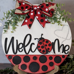 Welcome With Ladybug Glowforge Laser SVG | Door Hanger Design