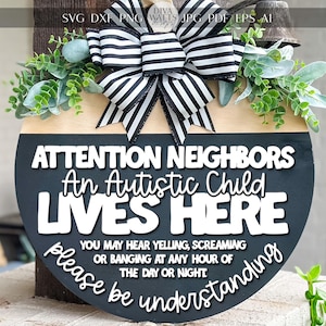 Colgador de puerta cortado con láser SVG / Letrero "Aquí vive un niño autista" SVG / Archivo de letrero de madera redondo DIY / Plantilla de corte digital xTool Glowforge