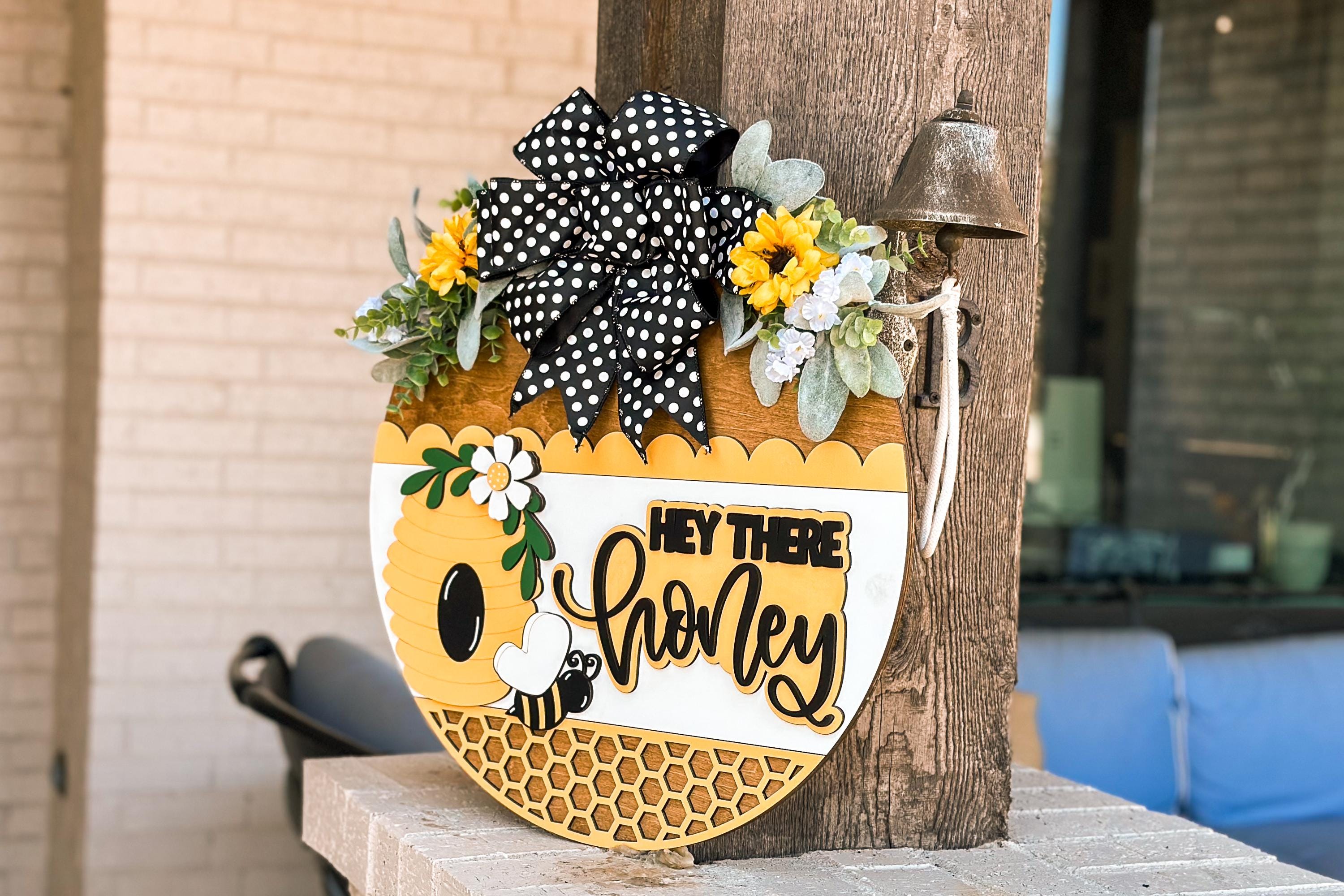 どんぐりアート♡ ひまわりwelcomeタペストリーライト付き＆オブジェ♡ Hey There Honey Door Hanger SVG | Laser Cut File | Bee Themed Wood
