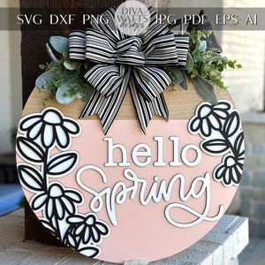 Accroche-porte printanier Hello Spring, fichier découpé au laser pour enseigne florale en couches, enseigne en bois ronde SVG, déco de porche printanière, fichier Glowforge Xtool