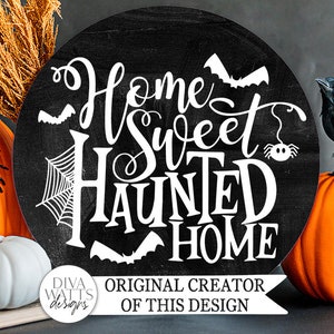 Zuhause süß Haunted Home SVG | Halloween Runde Schild Design