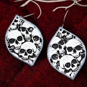 Skulls Earrings SVG For Laser Earrings With Skull for Halloween Earrings For Glowforge Skull Earrings SVG Halloween Skeleton svg Earrings