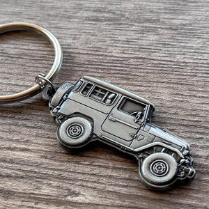 FJ40 Land Cruiser 3D Metall Schlüsselanhänger, Toyto Schlüsselanhänger - Reefmonkey