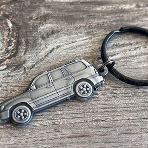 100 Series Land Cruiser Key Chain, LX470 Key Chain, Metal Keychain, 100 Series Gift - Reefmonkey