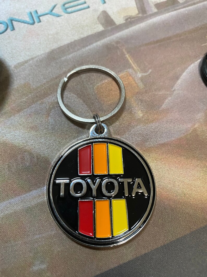 TOYOTA 3 stripe Keychain Logo Metal Key Chain Reefmonkey Etsy