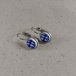 Zerbrochener Porzellanschmuck, zerbrochene Tellerohrstecker, runde Keramikohrringe, Porzellanschmuck, chinesische Porzellanohrringe, Ohrstecker
