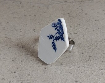 Broken china floral ring, Blue and white ceramic ring, Chinese porcelain repurposed ring, Broken plate jewelry,