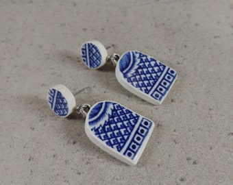 Broken china earrings, Antique Chinese jewelry, Broken plate jewelry, Beach pottery jewelry, Floral porcelain earrings, porcelain earrings