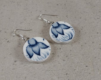 Broken china earrings, Antique Chinese jewelry, Broken plate jewelry, Beach pottery jewelry, White porcelain earrings, porcelain earrings