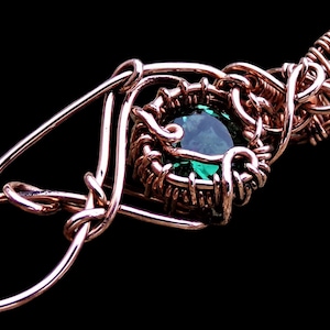 RARE 5 CTW Green Quartz Round Brilliant Copper Elven Elvish Victorian Fantasy Wire Wrapped Gemstone Pendant Necklace Amulet