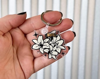 Honey bee lily flower keychain Women's nature keychain gifts for her honey bee keychain honey lilies nature keys botanical keychain