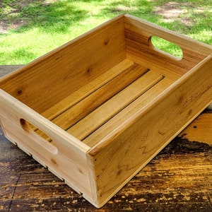Cedar Crate with Slat Bottom