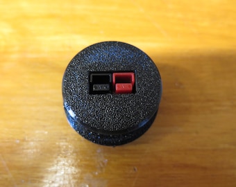 Power Pole connection adapter