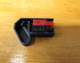 Yaesu FT-817 and FT-817ND Power Pole adapters