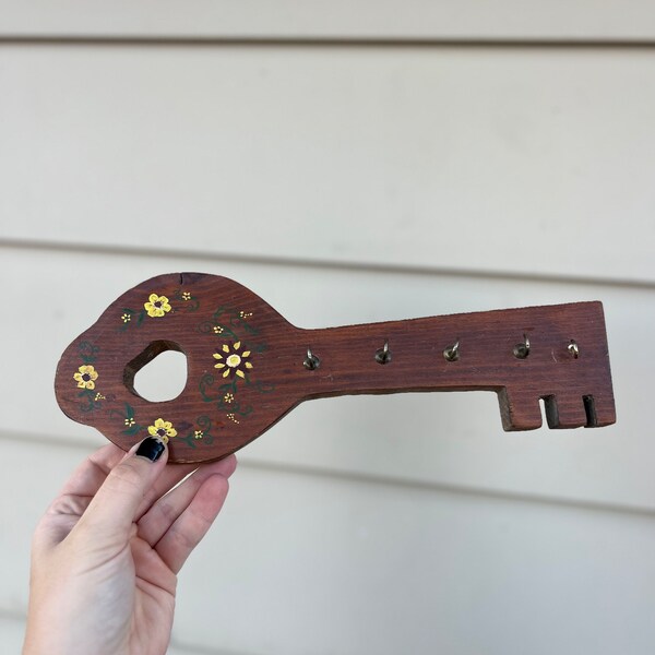 Vintage jewelry/key rack