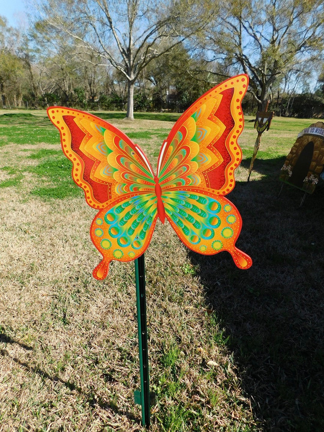 2 Piece Set of Wooden Butterflies Garden Decorations Outdoor