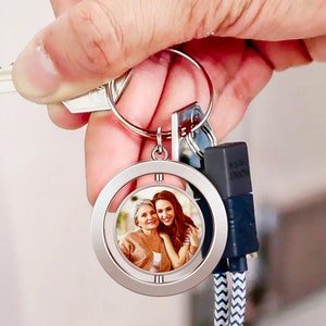 Mother’s Day Gfit, Personalised Double Sided Picture Keychain, Spinning Keyring Charm, Photo Memorial Keepsake, Photograph Keyring