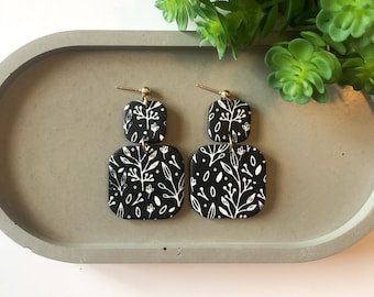 Boucles d’oreilles en argile florale | Boucles d'oreilles pendantes noires
